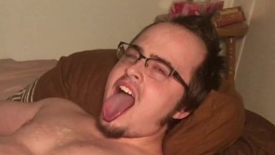Moaning and Cumming on My Face! CEI Reaction, I’m Such a Cumslut :p Love it